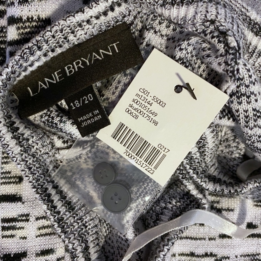➕ 3/4 Button Sleeve Cardigan - Picture 6 of 6